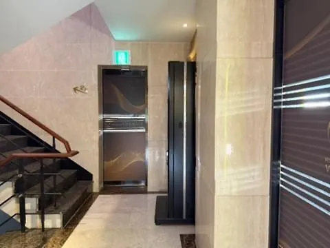 Venice Hotel Ulsan 3*,
